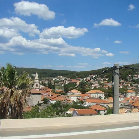 Apartament Lola